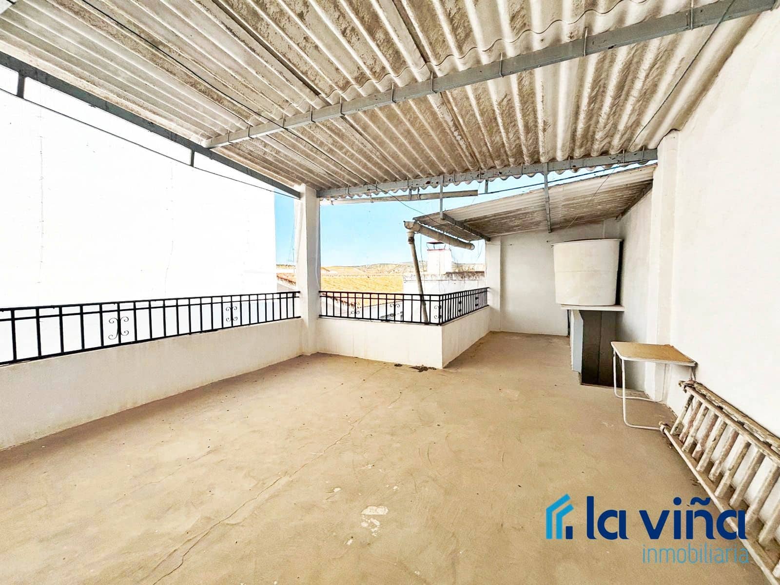 4 soveværelse Byhus til salg i Cuevas Bajas - € 95.000 (Ref: 8989646)