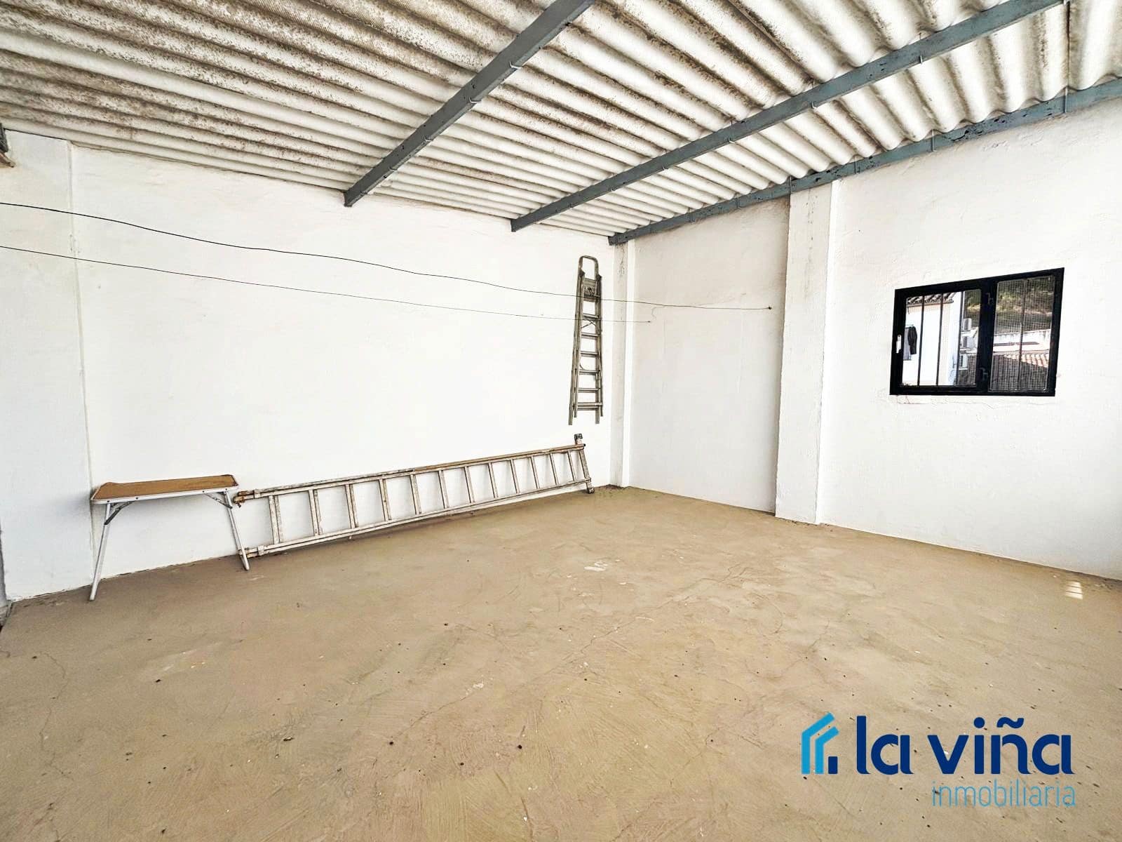 4 soveværelse Byhus til salg i Cuevas Bajas - € 95.000 (Ref: 8989646)