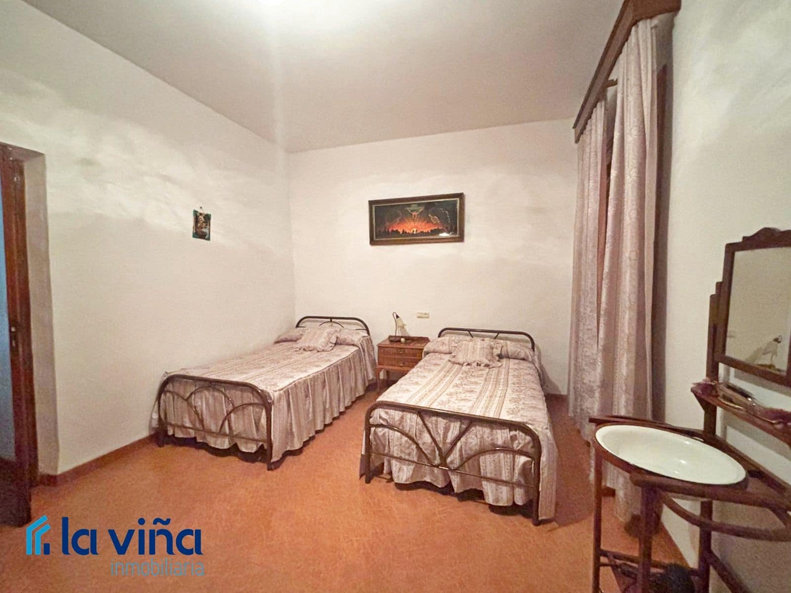 4 soveværelse Byhus til salg i Cuevas Bajas - € 95.000 (Ref: 8989646)