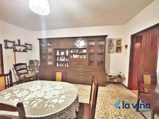 4 soverom Hus til salgs i Cuevas Bajas - € 95 000 (Ref: 8989646)