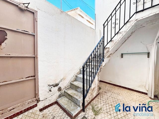 4 soverom Hus til salgs i Cuevas Bajas - € 95 000 (Ref: 8989646)