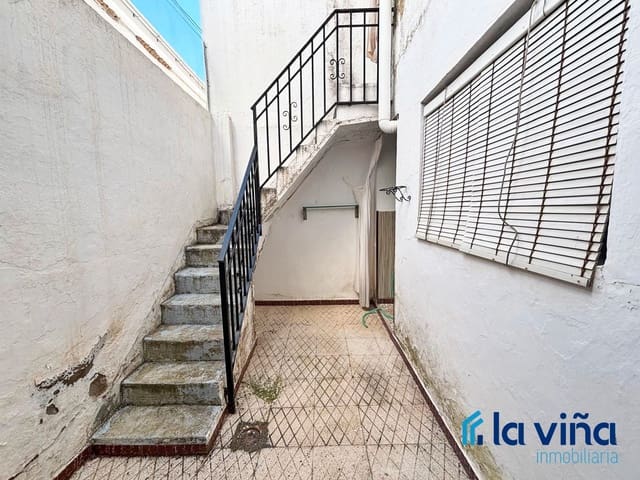 4 soverom Hus til salgs i Cuevas Bajas - € 95 000 (Ref: 8989646)