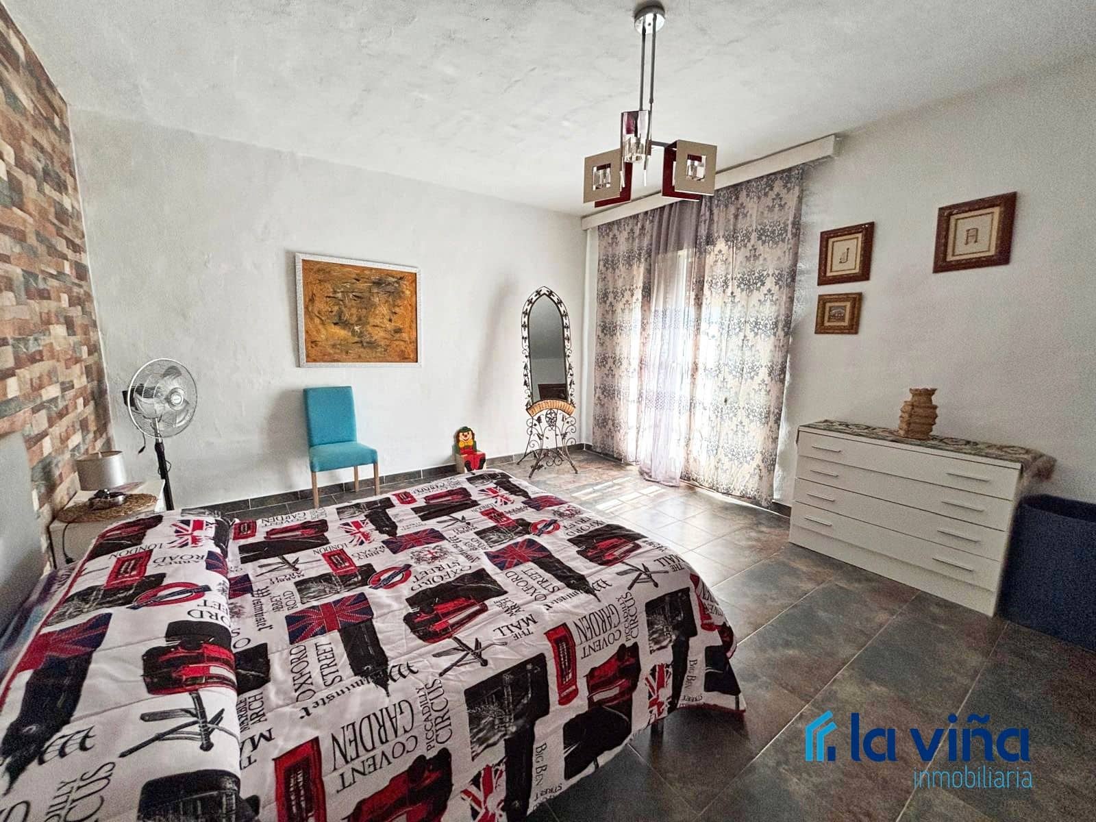 5 soveværelse Byhus til salg i Cuevas Bajas - € 95.000 (Ref: 8989648)