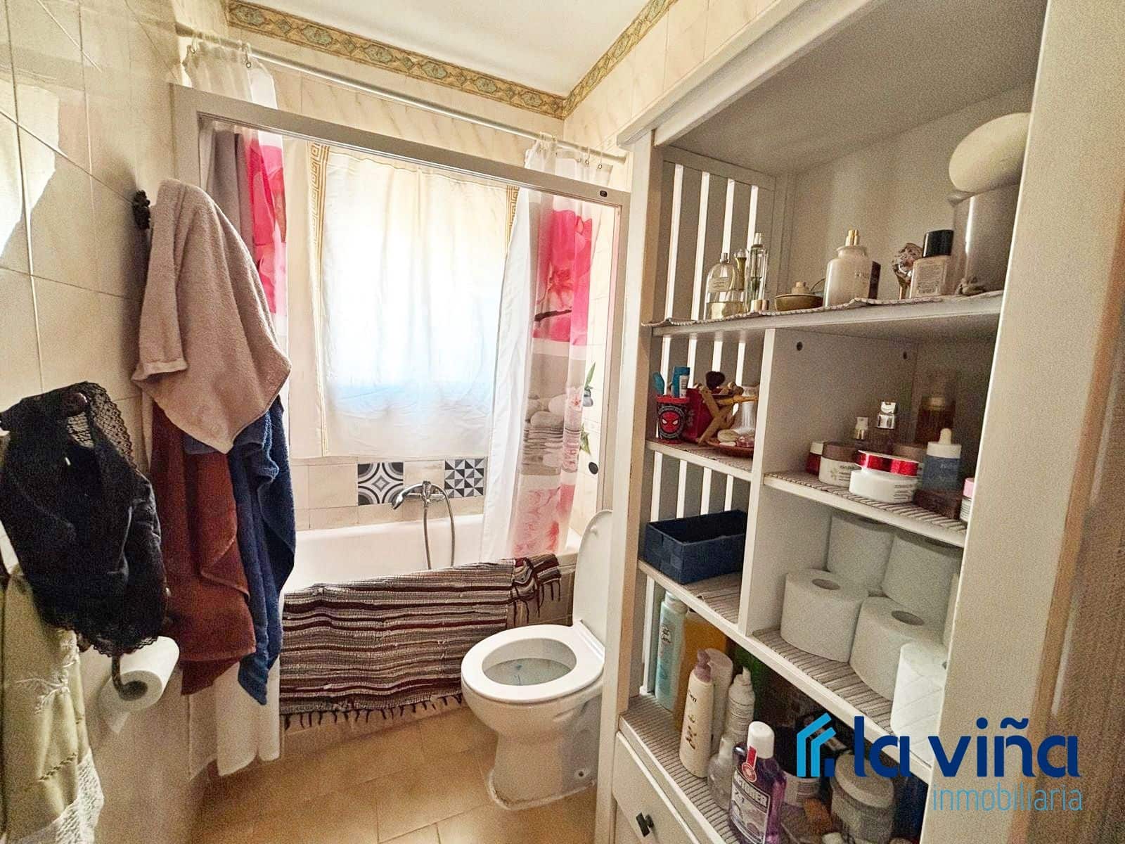 5 soveværelse Byhus til salg i Cuevas Bajas - € 95.000 (Ref: 8989648)