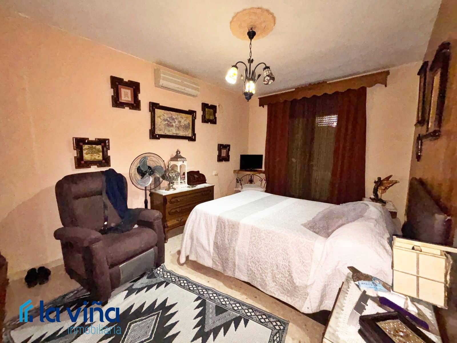 5 soveværelse Byhus til salg i Cuevas Bajas - € 95.000 (Ref: 8989648)