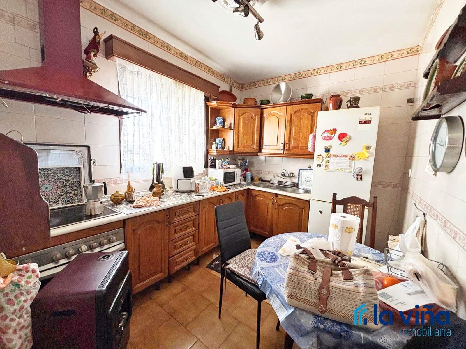 5 soveværelse Byhus til salg i Cuevas Bajas - € 95.000 (Ref: 8989648)