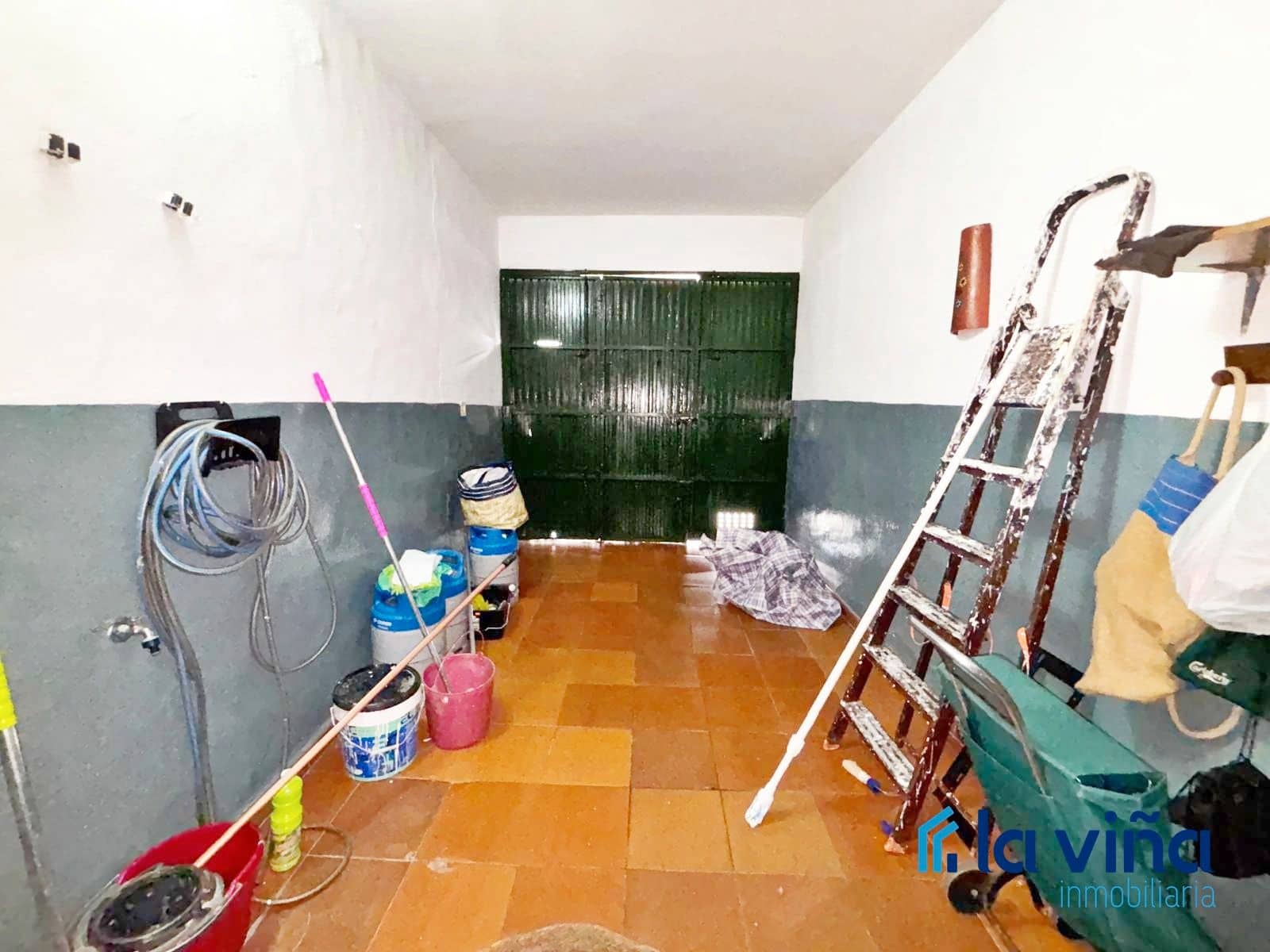 5 soveværelse Byhus til salg i Cuevas Bajas - € 95.000 (Ref: 8989648)