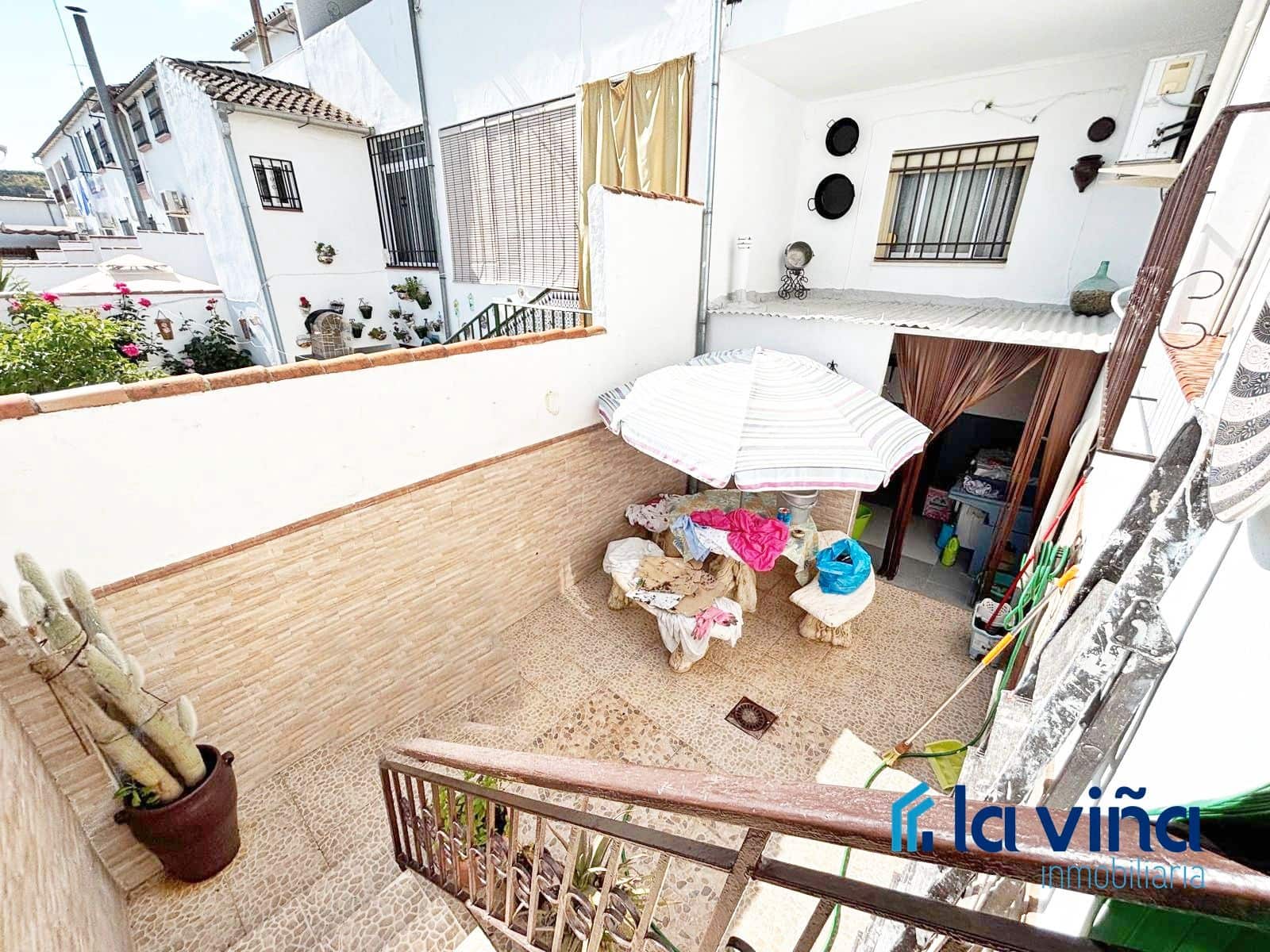 5 soveværelse Byhus til salg i Cuevas Bajas - € 95.000 (Ref: 8989648)