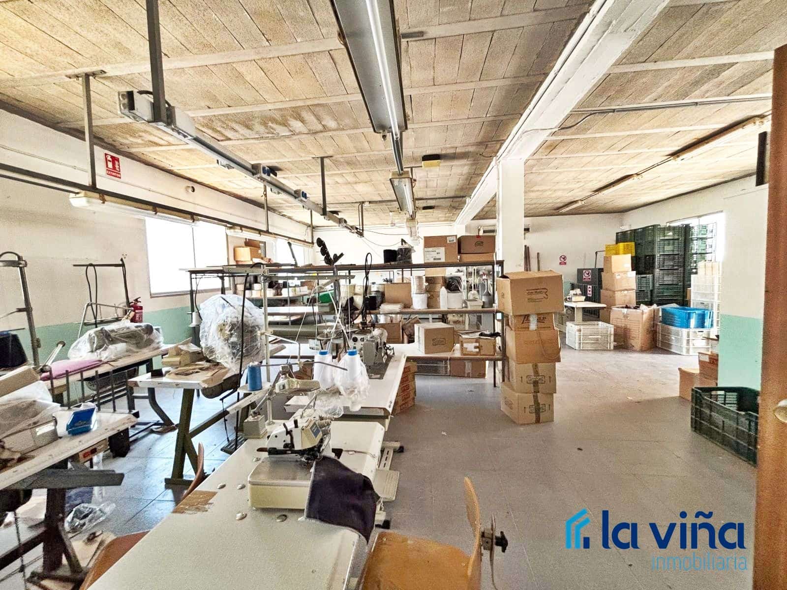 Commerciale in vendita in Cuevas Bajas - 127.000 € (Rif: 8998089)