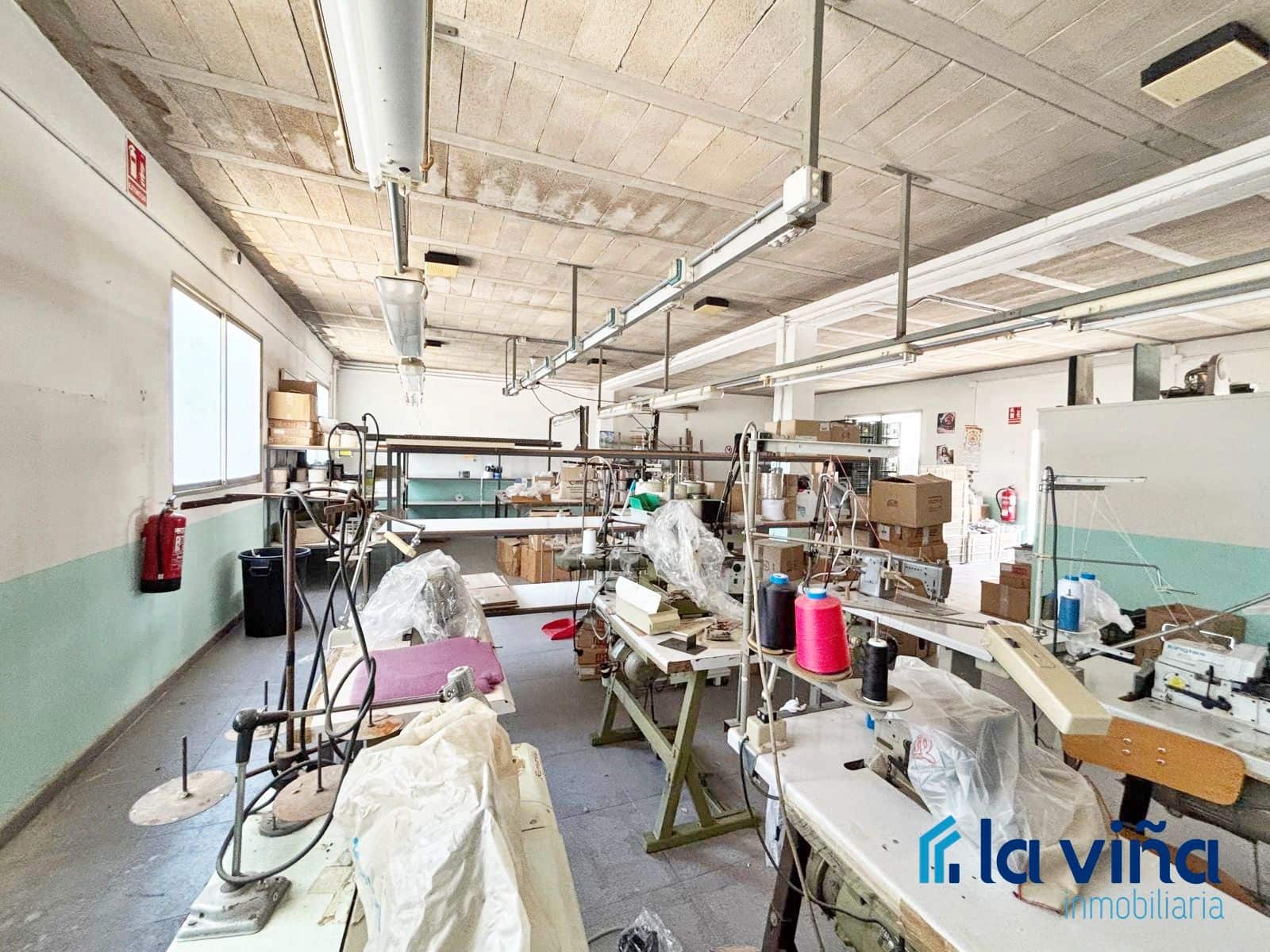 Commerciale in vendita in Cuevas Bajas - 127.000 € (Rif: 8998089)