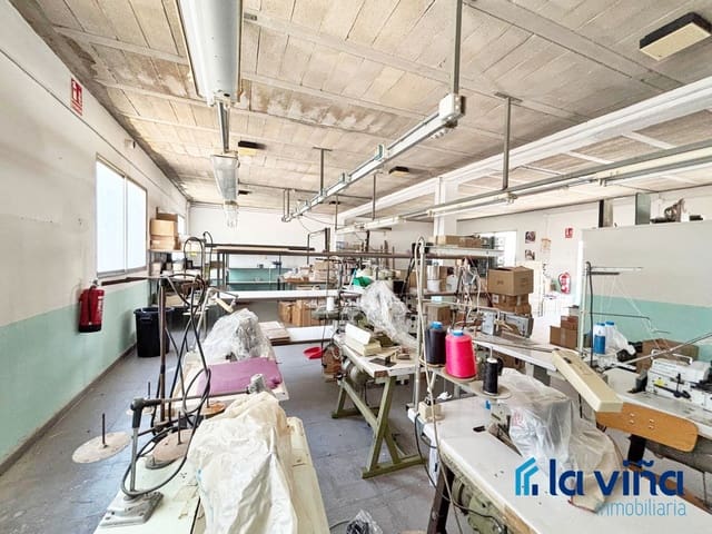 Kommersiell til salgs i Cuevas Bajas - € 127 000 (Ref: 8998089)