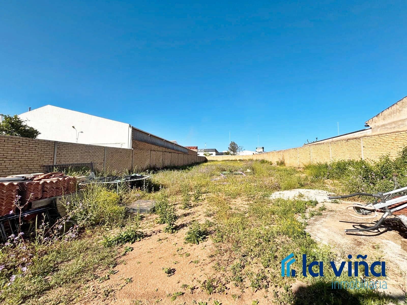 Mark till salu i Fuente de Piedra - 106 000 € (Ref: 9000378)