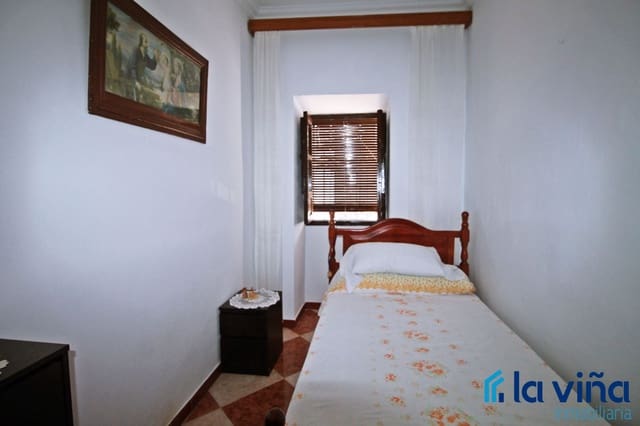 5 soveværelse Byhus til salg i Sierra de Yeguas - € 106.000 (Ref: 9001808)