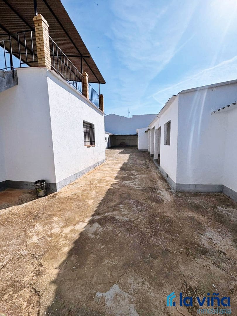 4 soveværelse Finca/Landehus til salg i Sierra de Yeguas - € 156.000 (Ref: 9028716)