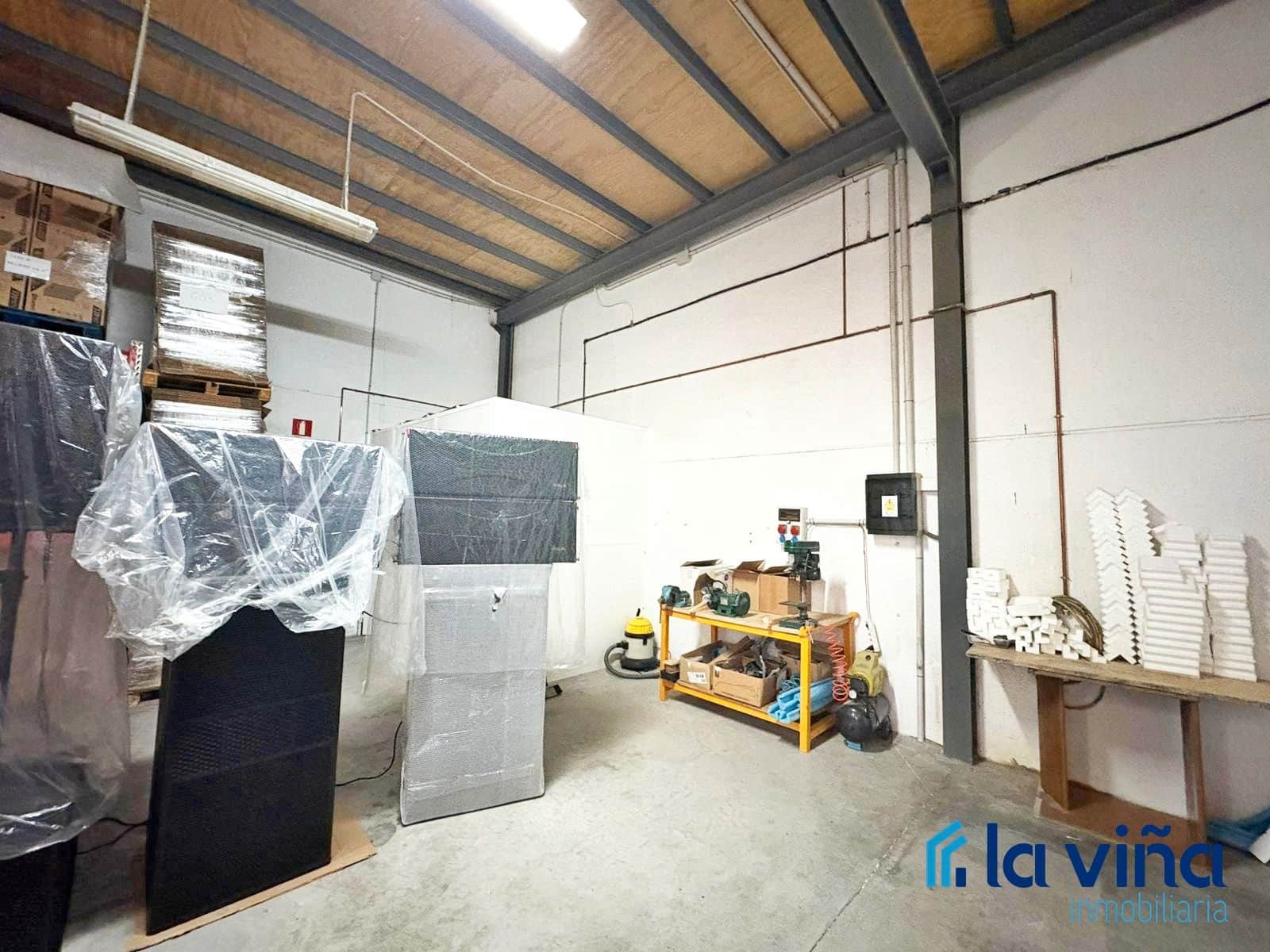 Erhverv til salg i Casariche - € 180.000 (Ref: 9031080)