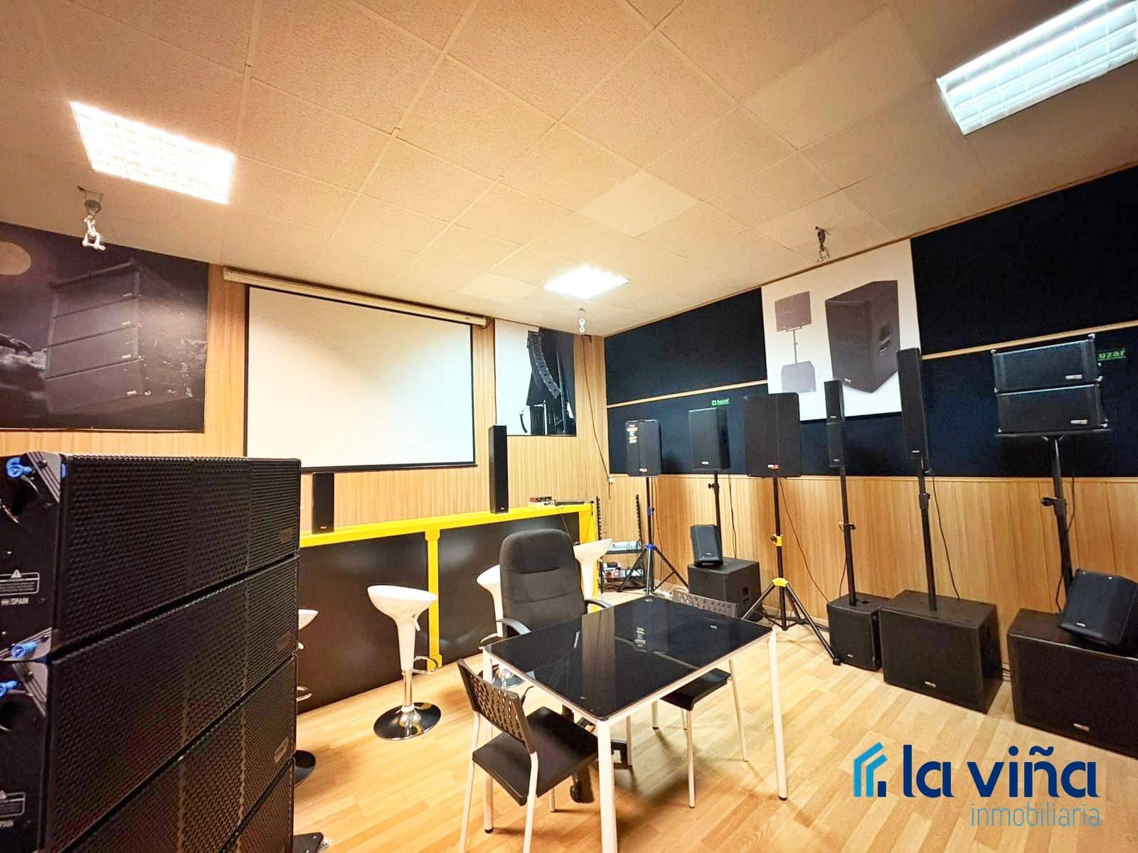 Erhverv til salg i Casariche - € 180.000 (Ref: 9031080)