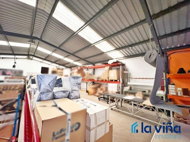 Erhverv til salg i Casariche - € 180.000 (Ref: 9031080)