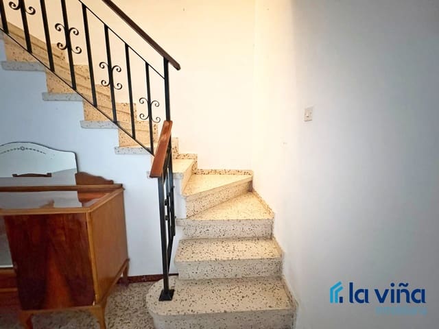 5 makuuhuone Paritalo myytävänä paikassa Cuevas Bajas - 73 000 € (Ref: 9043916)