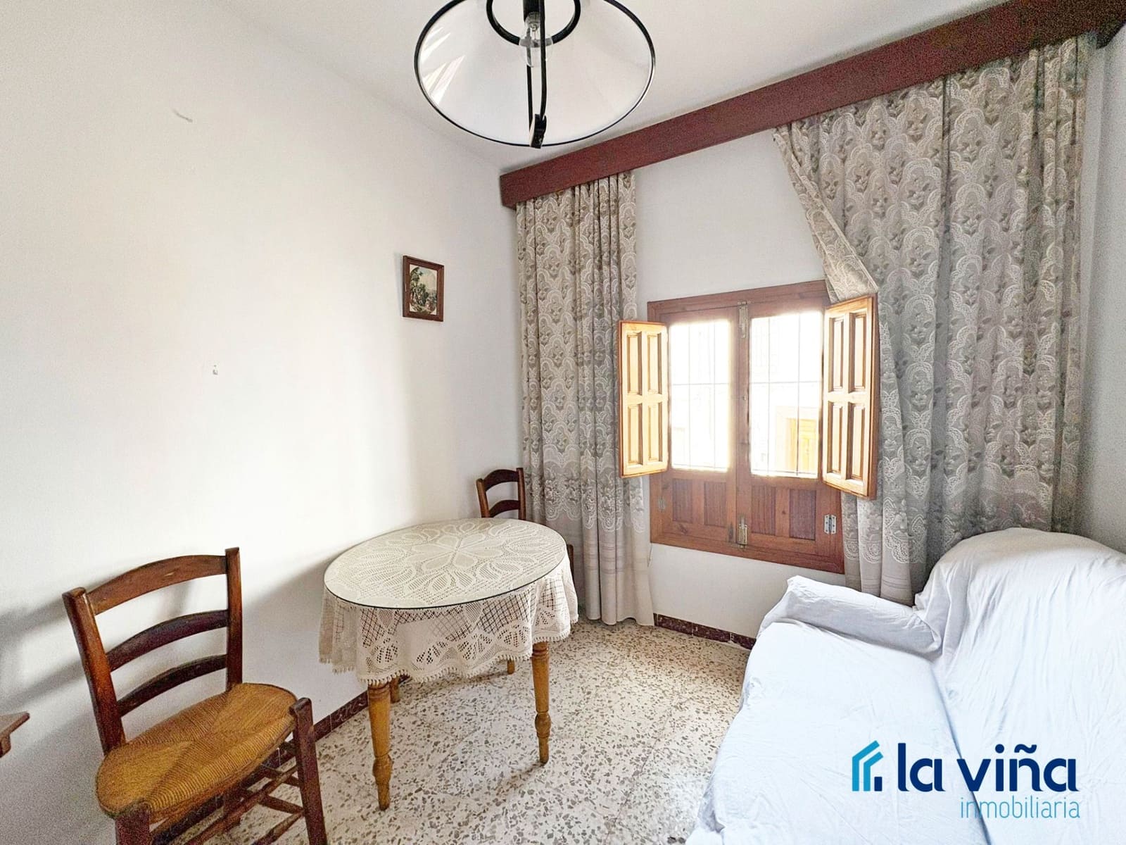 5 soveværelse Semi-Rækkehus til salg i Cuevas Bajas - € 73.000 (Ref: 9043916)