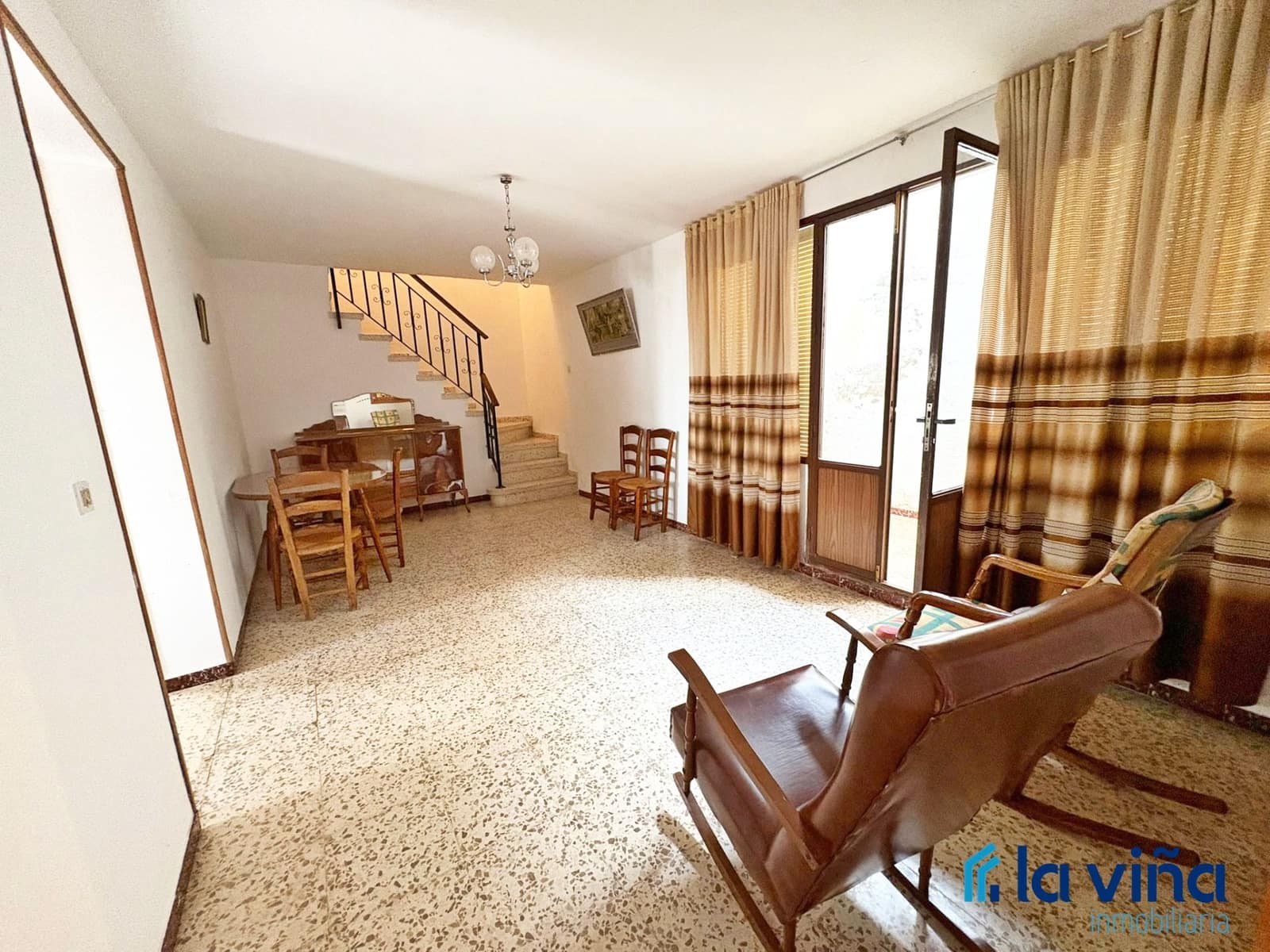 5 soveværelse Semi-Rækkehus til salg i Cuevas Bajas - € 73.000 (Ref: 9043916)