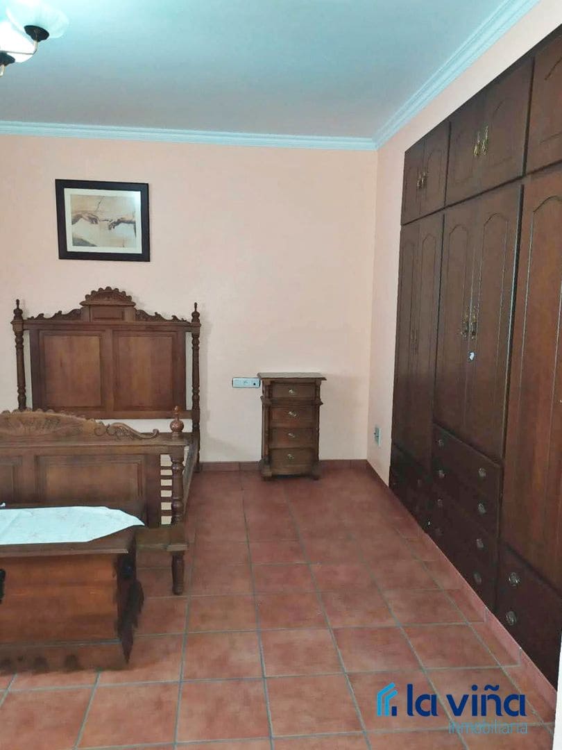 5 soveværelse Semi-Rækkehus til salg i Encinas Reales - € 143.000 (Ref: 9047124)