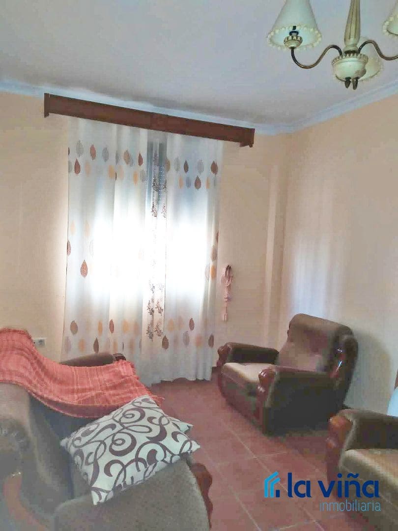 5 soveværelse Semi-Rækkehus til salg i Encinas Reales - € 143.000 (Ref: 9047124)