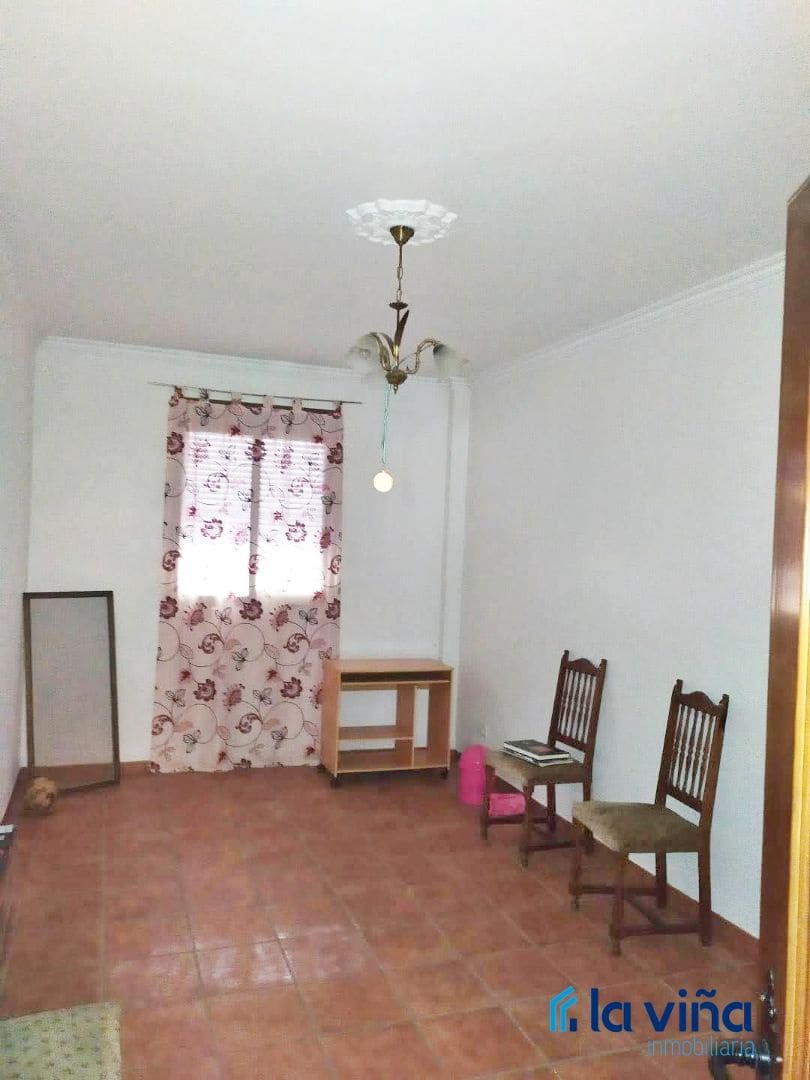 5 soveværelse Semi-Rækkehus til salg i Encinas Reales - € 143.000 (Ref: 9047124)