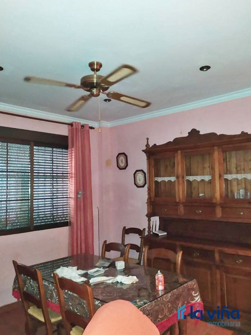 5 soveværelse Semi-Rækkehus til salg i Encinas Reales - € 143.000 (Ref: 9047124)