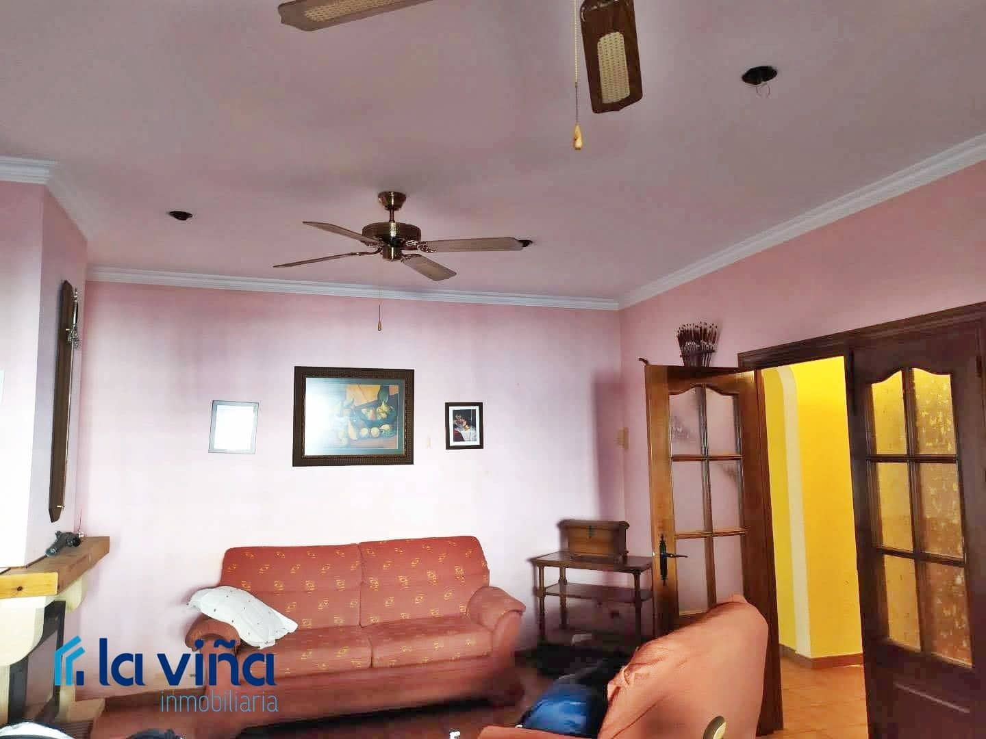 5 soveværelse Semi-Rækkehus til salg i Encinas Reales - € 143.000 (Ref: 9047124)