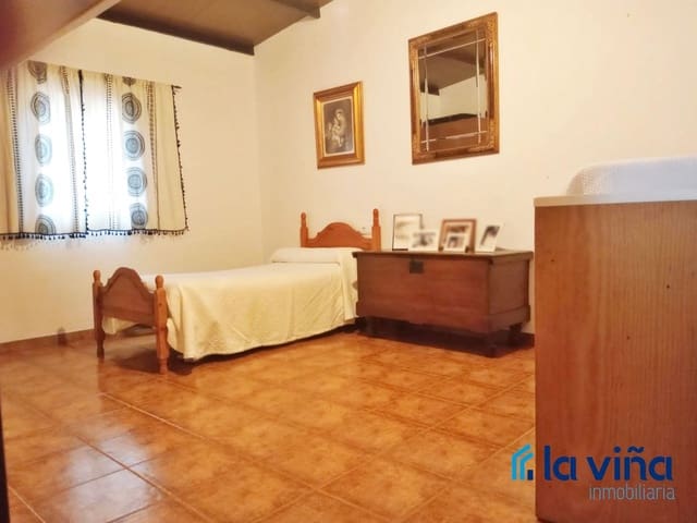 Finca/Herregård til salgs i Sierra de Yeguas - € 220 000 (Ref: 9064817)