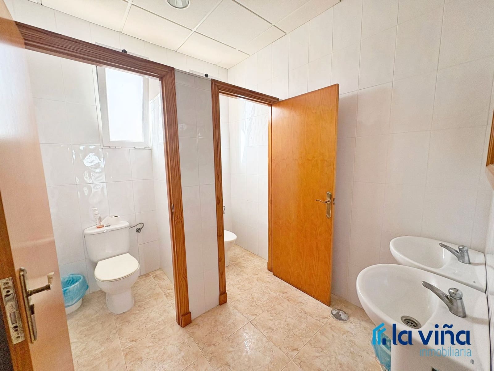 Commercieel te koop in La Roda de Andalucia - € 178.000 (Ref: 9165417)