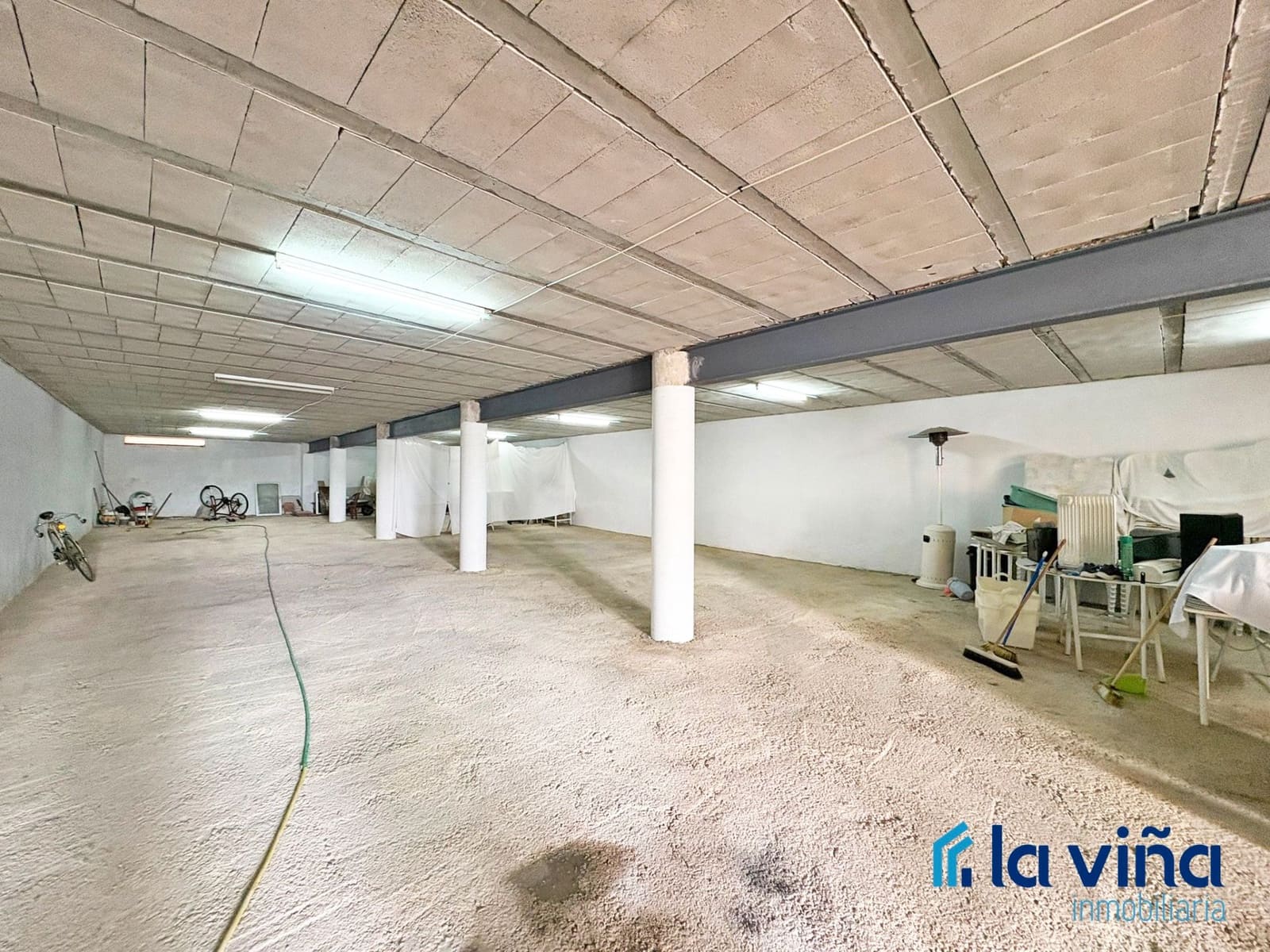 Commercieel te koop in La Roda de Andalucia - € 178.000 (Ref: 9165417)