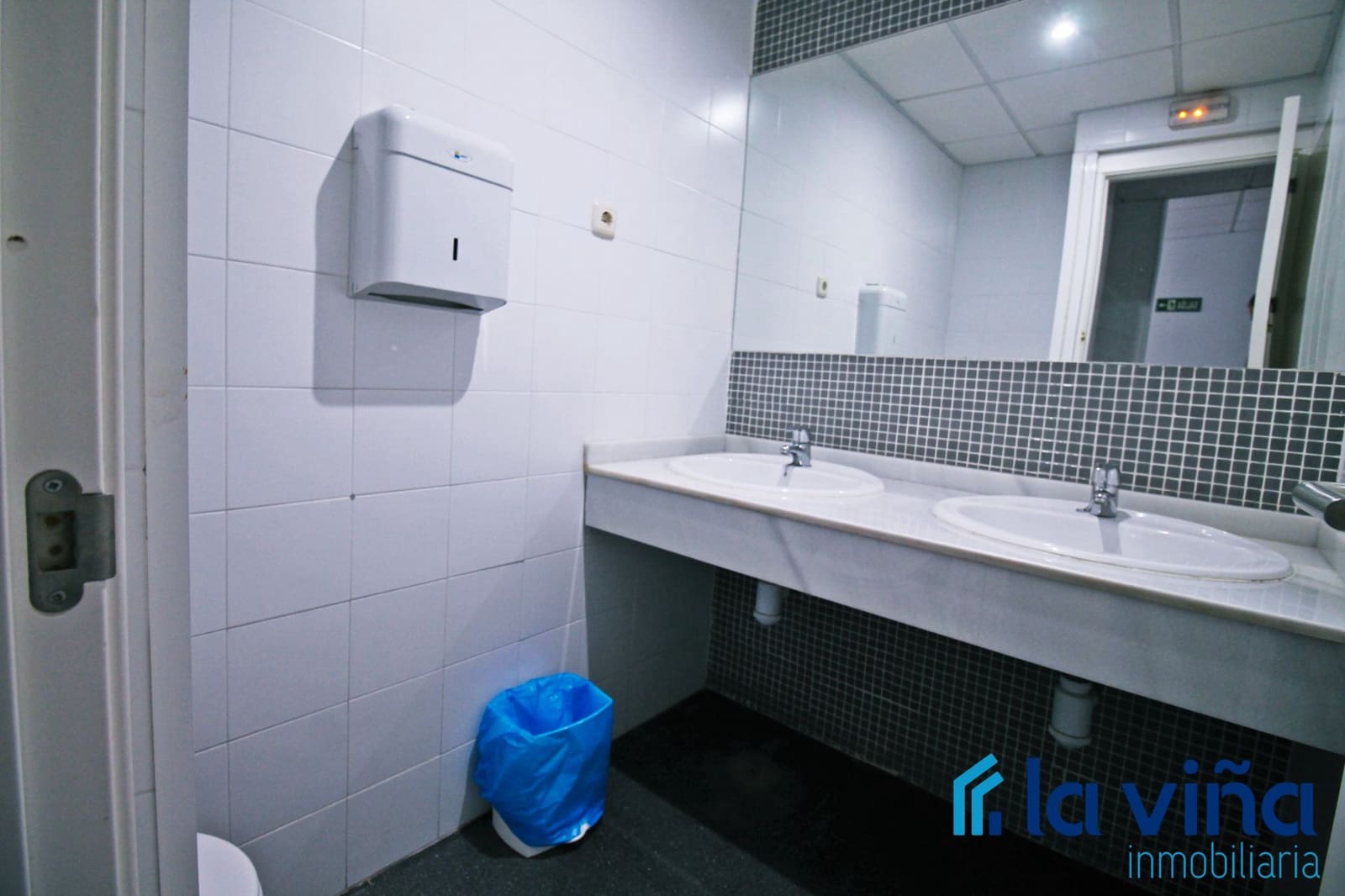 Kontor til salg i Mollina - € 425.000 (Ref: 9255903)