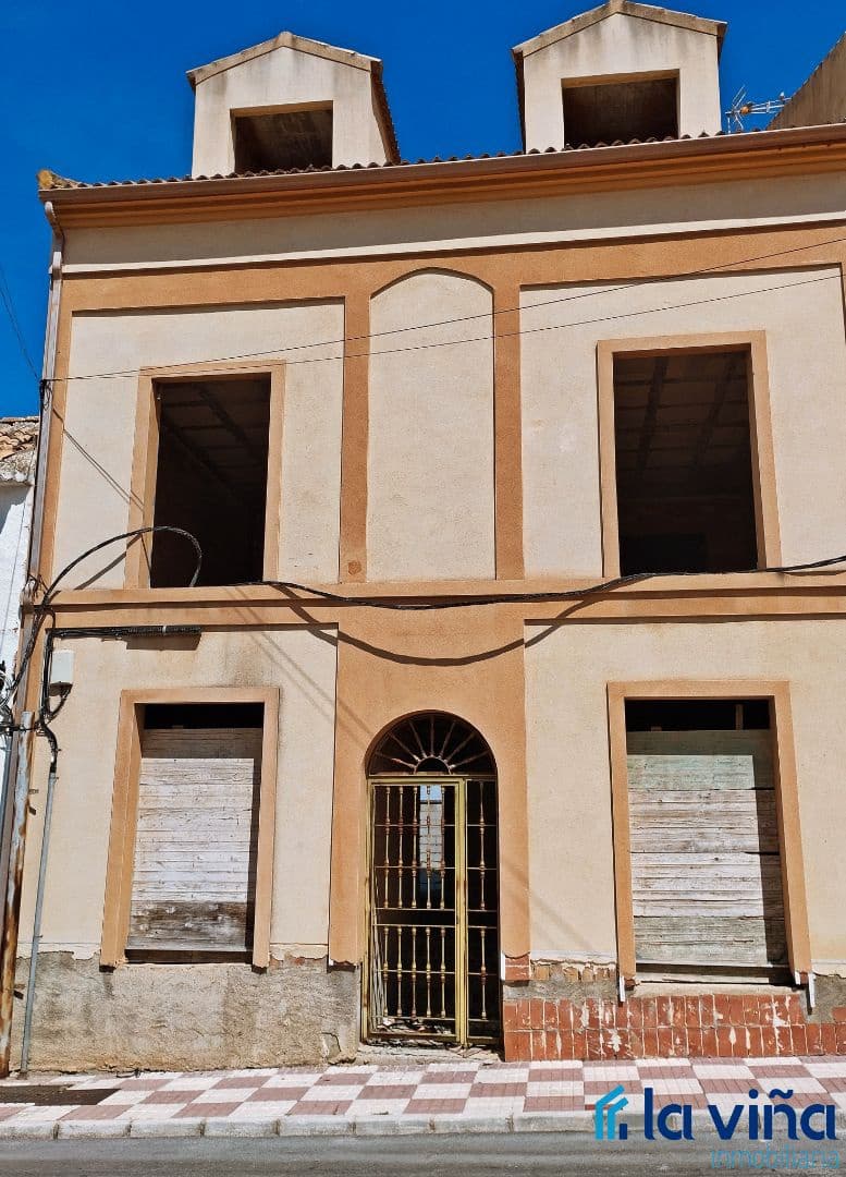 12 soverom Hus til salgs i Fuente de Piedra - € 119 500 (Ref: 9343798)