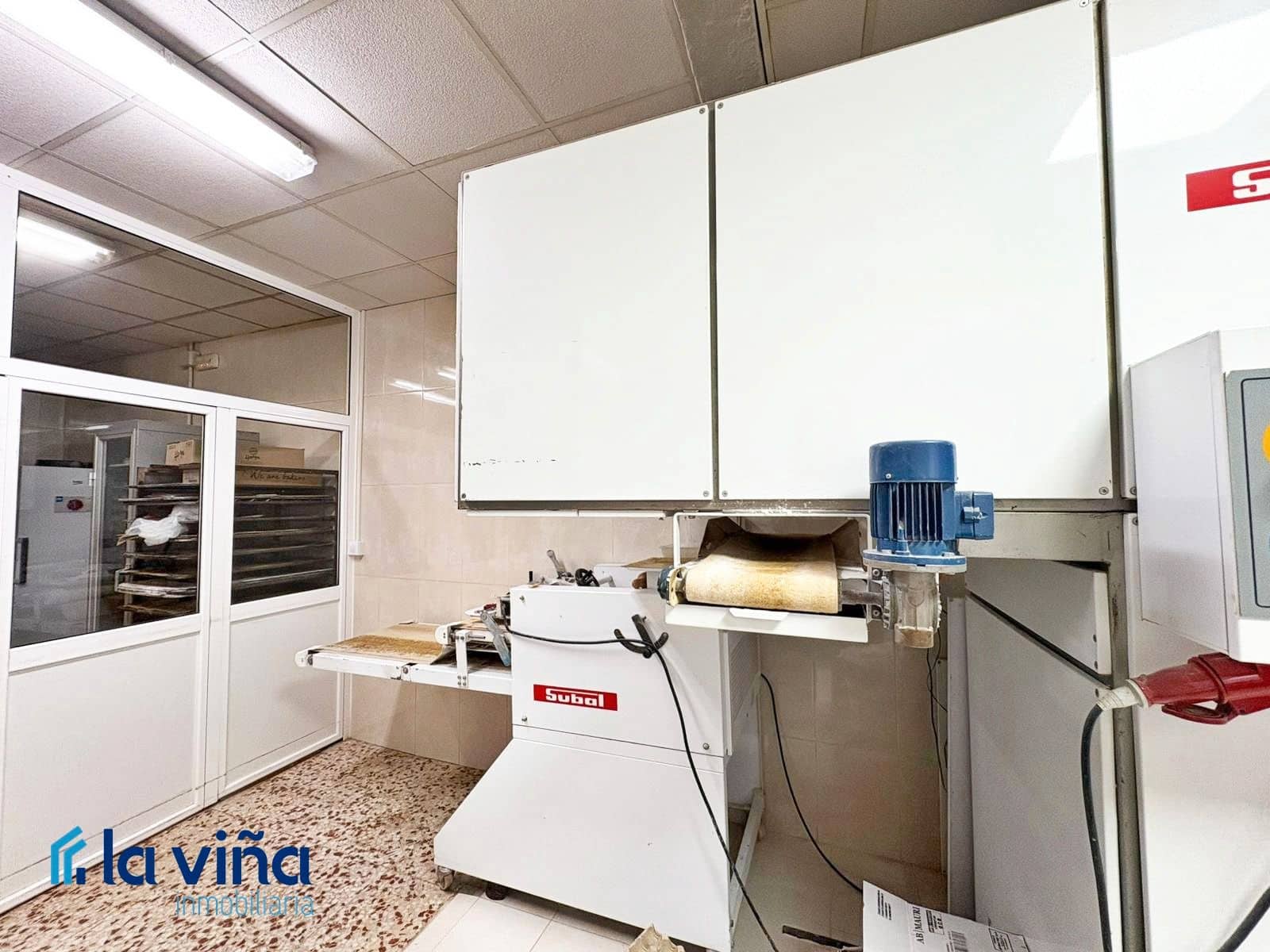 4 soveværelse Virksomhed til salg i La Roda de Andalucia - € 499.000 (Ref: 9360963)