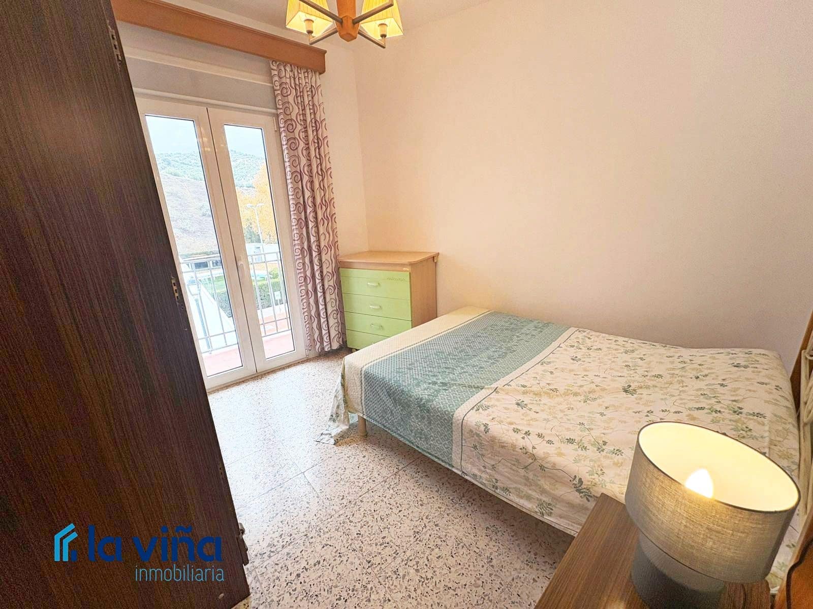 4 bedroom Townhouse for sale in Cuevas Bajas - € 124,900 (Ref: 9436521)