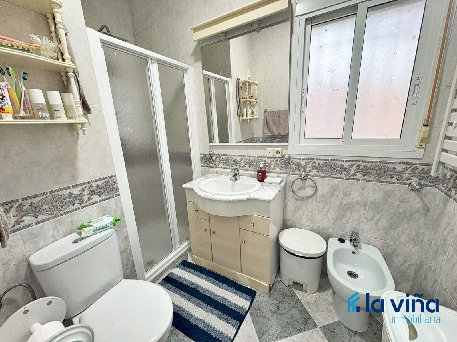 4 bedroom Townhouse for sale in Cuevas Bajas - € 124,900 (Ref: 9436521)