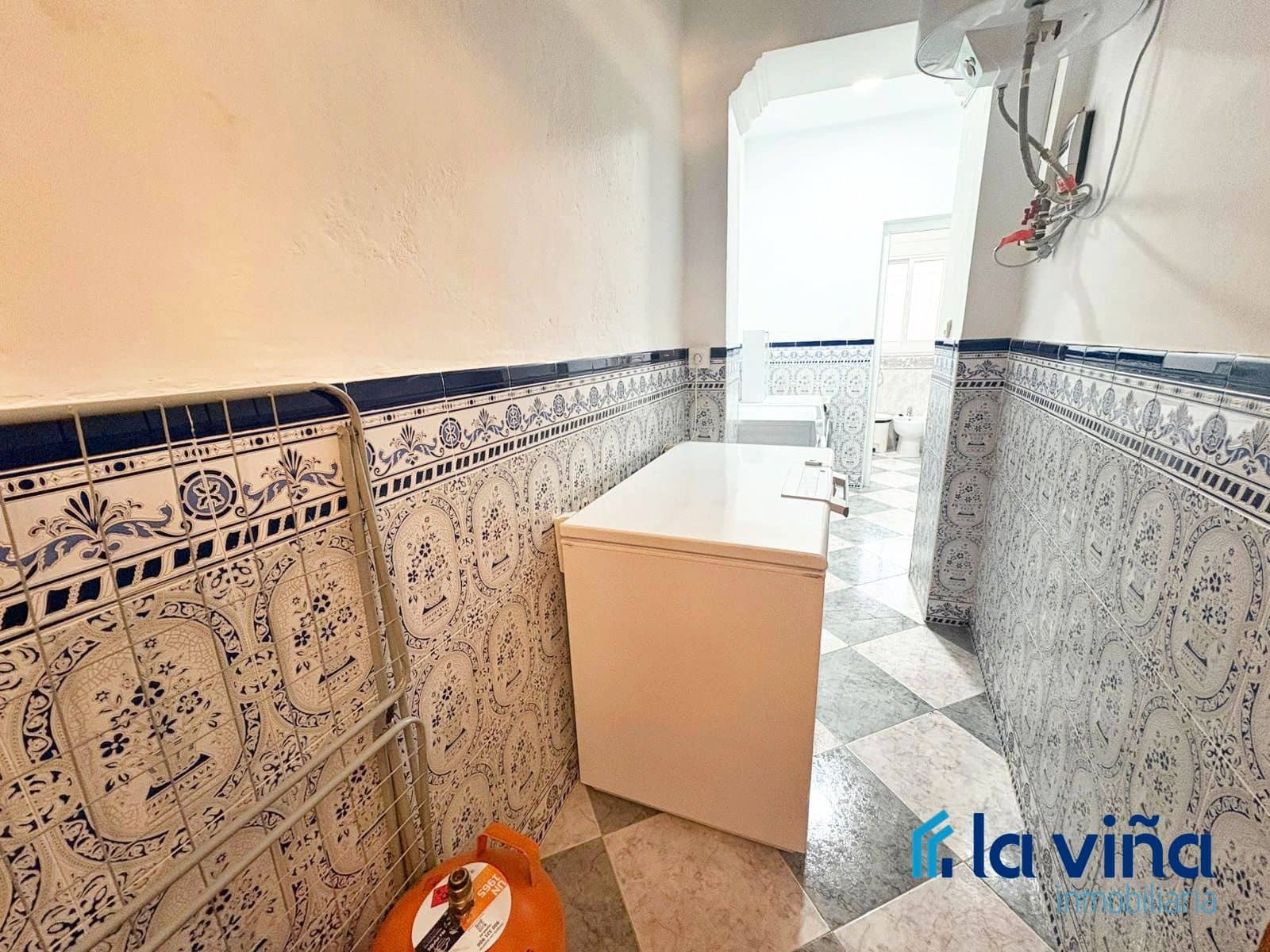 4 bedroom Townhouse for sale in Cuevas Bajas - € 124,900 (Ref: 9436521)
