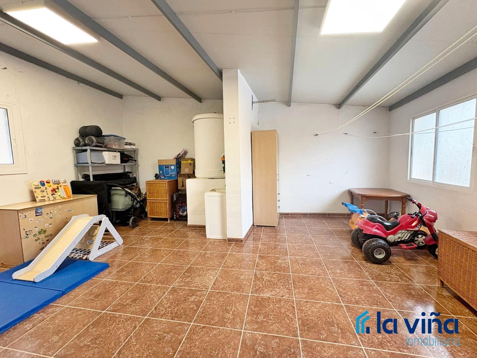 4 bedroom Townhouse for sale in Cuevas Bajas - € 124,900 (Ref: 9436521)