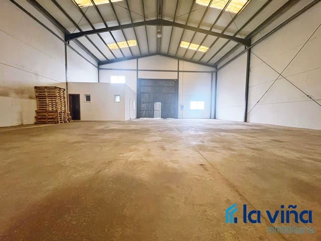 Comercial para venda em Mollina - 140 000 € (Ref: 9473329)