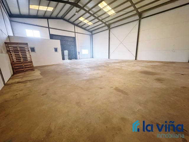 Comercial para venda em Mollina - 140 000 € (Ref: 9473329)