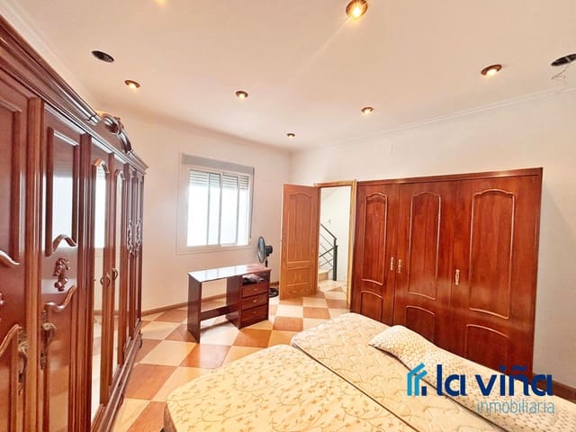 3 soveværelse Byhus til salg i Antequera - € 230.000 (Ref: 9559904)