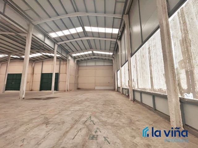 Erhverv til salg i Antequera - € 1.800.000 (Ref: 9566653)