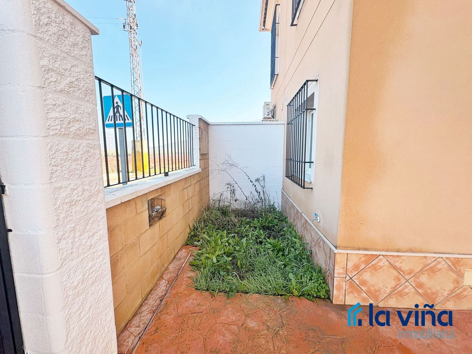 3 sovrum Villa till salu i Humilladero med garage - 114 500 € (Ref: 9570241)