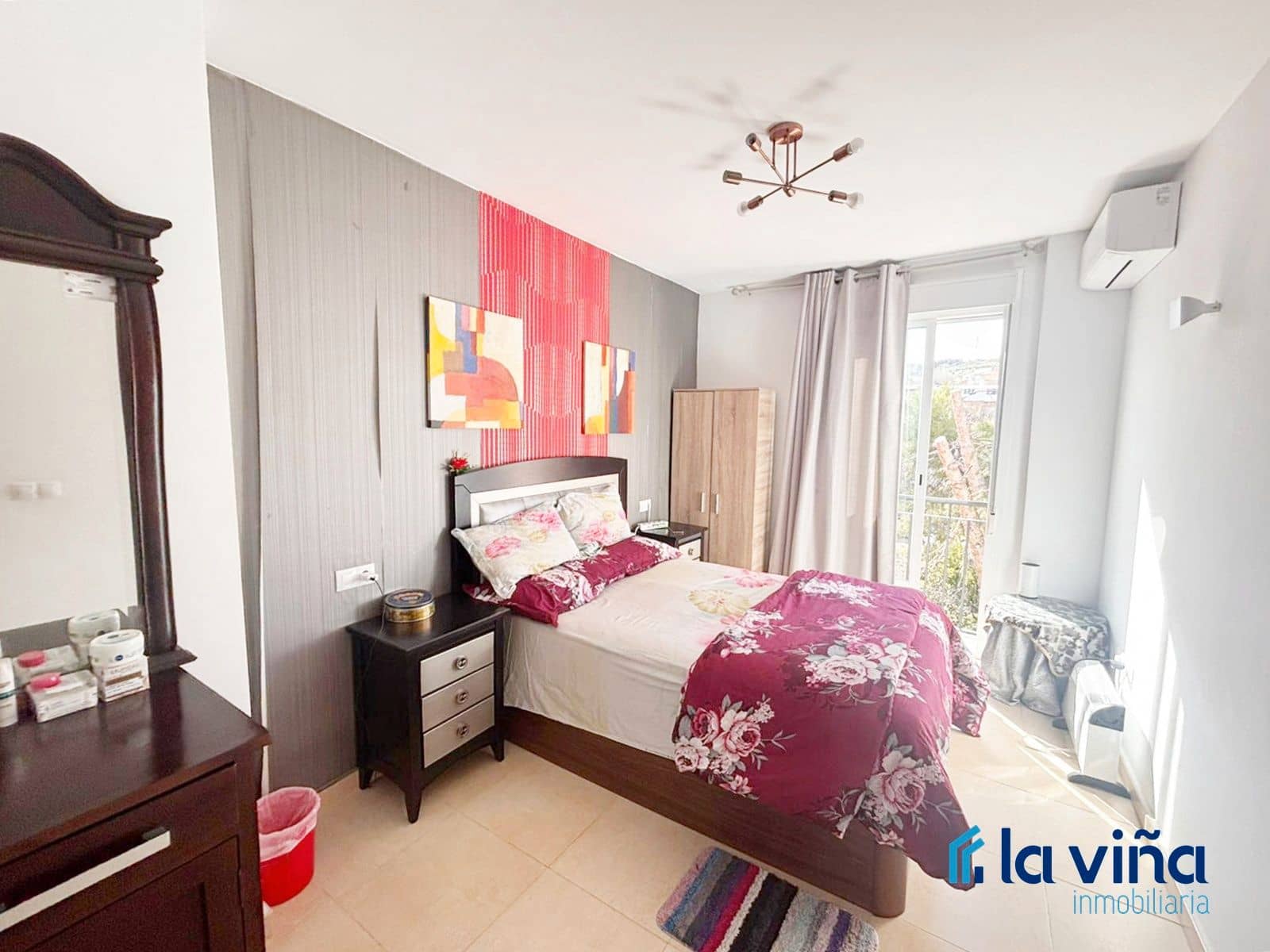 3 bedroom Flat for sale in Alameda with garage - € 135,000 (Ref: 9588359)