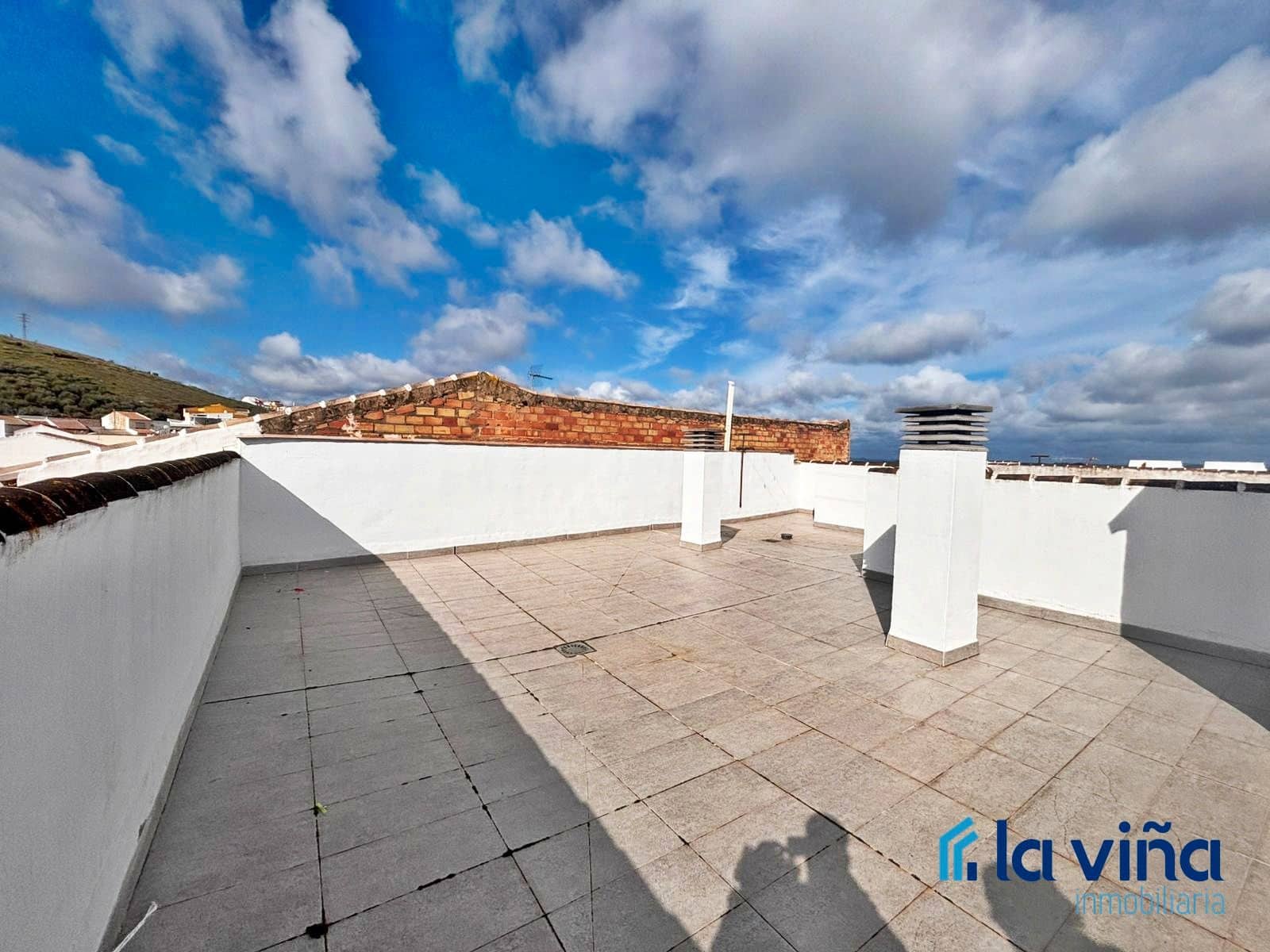 3 bedroom Flat for sale in Alameda with garage - € 135,000 (Ref: 9588359)