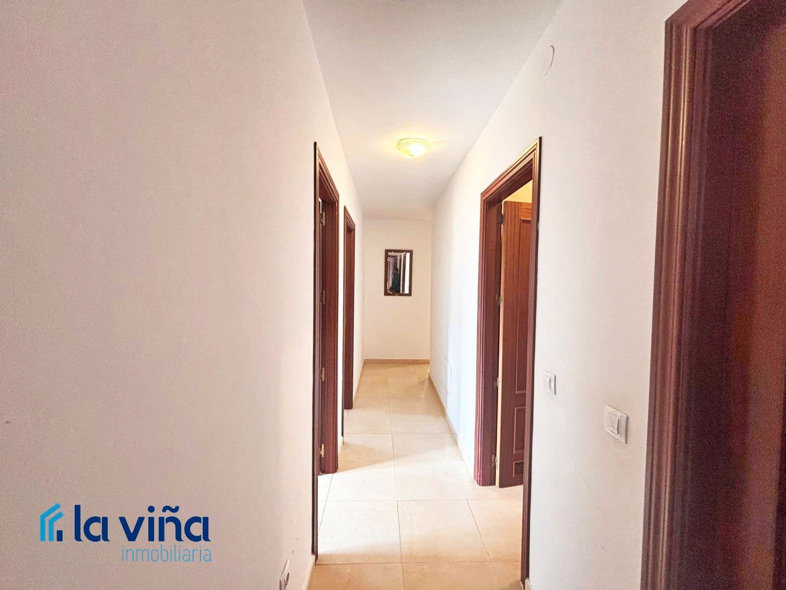 3 bedroom Flat for sale in Alameda with garage - € 135,000 (Ref: 9588359)