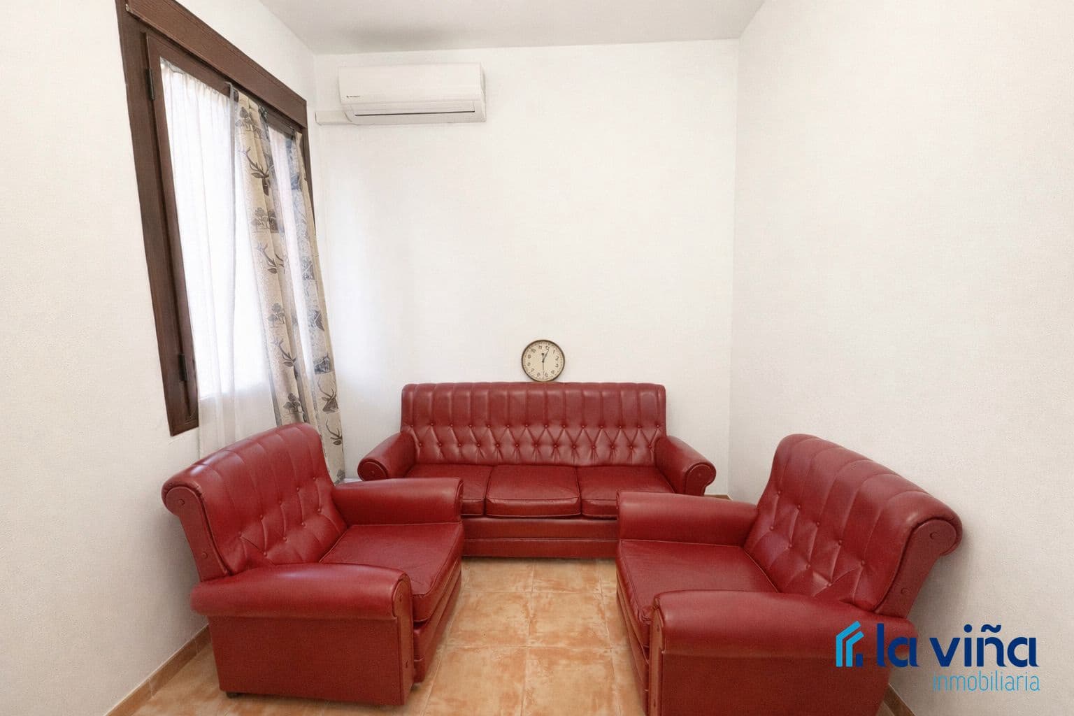 4 bedroom Villa for sale in Humilladero - € 194,900 (Ref: 9618136)