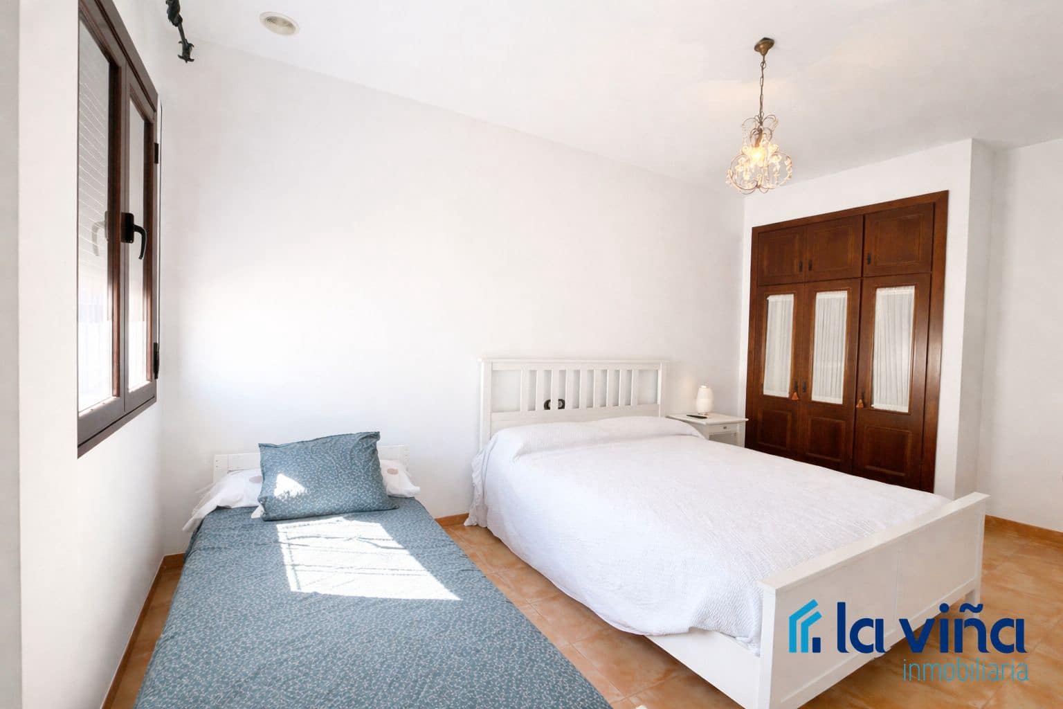 4 bedroom Villa for sale in Humilladero - € 194,900 (Ref: 9618136)