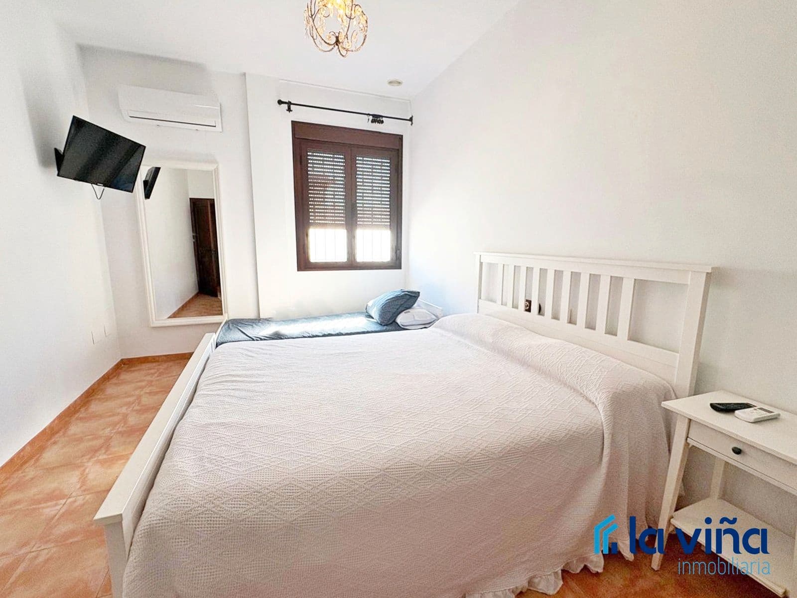 4 bedroom Villa for sale in Humilladero - € 194,900 (Ref: 9618136)